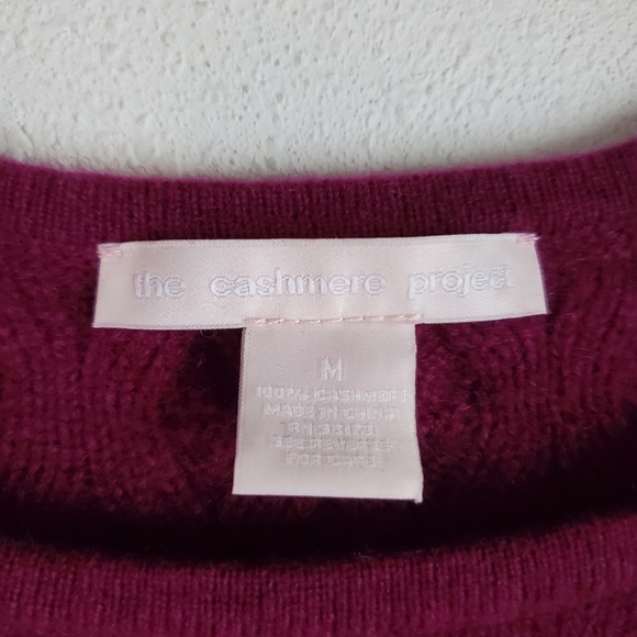 The Cashmere Project Sweater Womens M Berry Fuschia Cableknit High Low - Picture 4 of 9
